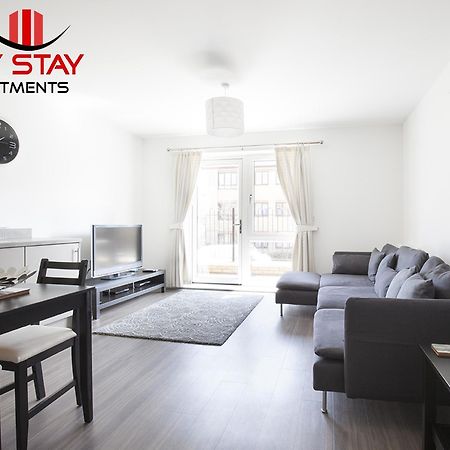 Campbell Park - City Stay Apartments มิลตันคีนส์ ภายนอก รูปภาพ